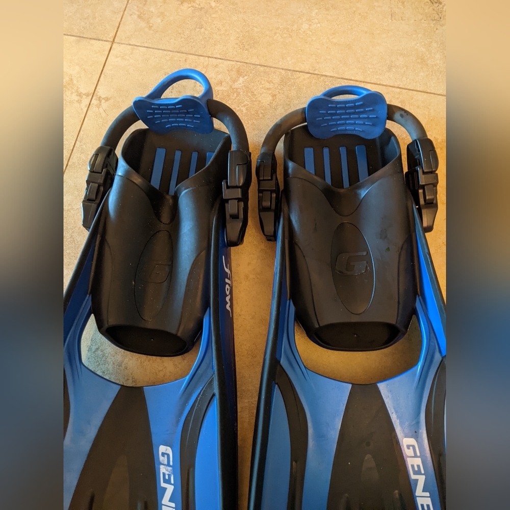 Genesis Flow Scuba Diving Flippers - image 2